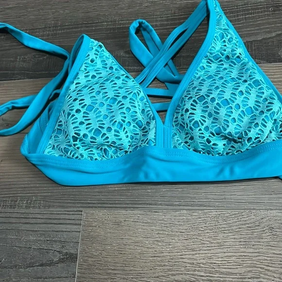 Fun bikini!!!! - Picture 5 of 8